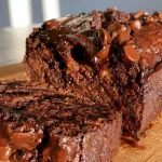 High-Protein Chocolate Banana Bread That Tastes Like Brownies