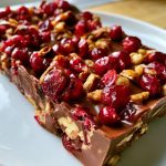 Cranberry Almond Bark: A Quick Christmas Treat!